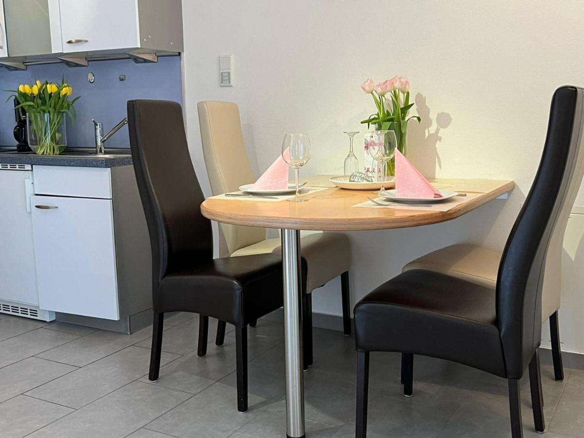 Ferienapartment Alex Am See Friedrichshafen Bagian luar foto